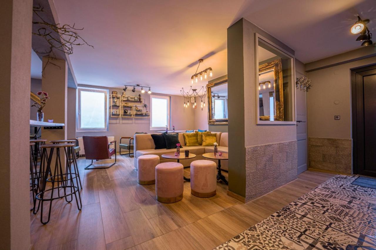 Village Bistro & Bar Fremdenzimmer Dettingen an der Erms Extérieur photo
