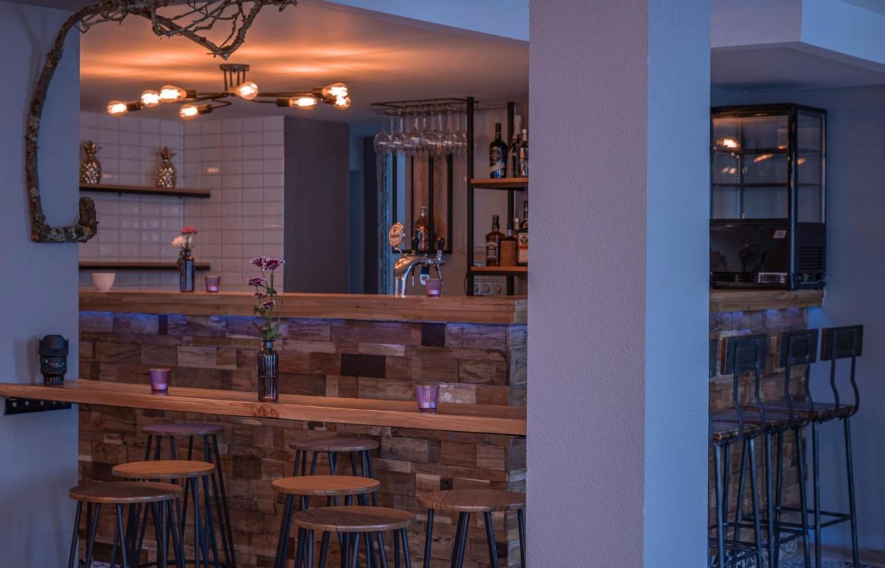 Village Bistro & Bar Fremdenzimmer Dettingen an der Erms Extérieur photo