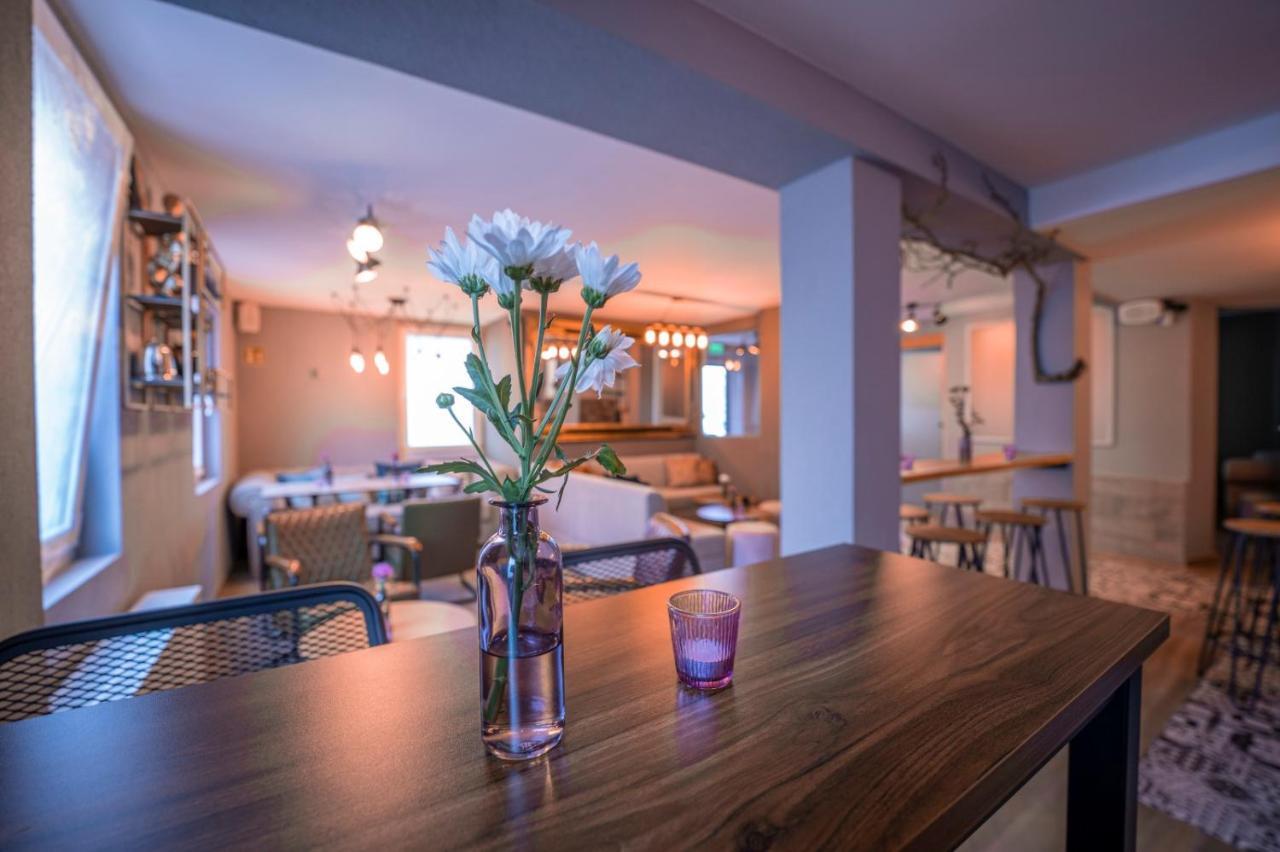 Village Bistro & Bar Fremdenzimmer Dettingen an der Erms Extérieur photo